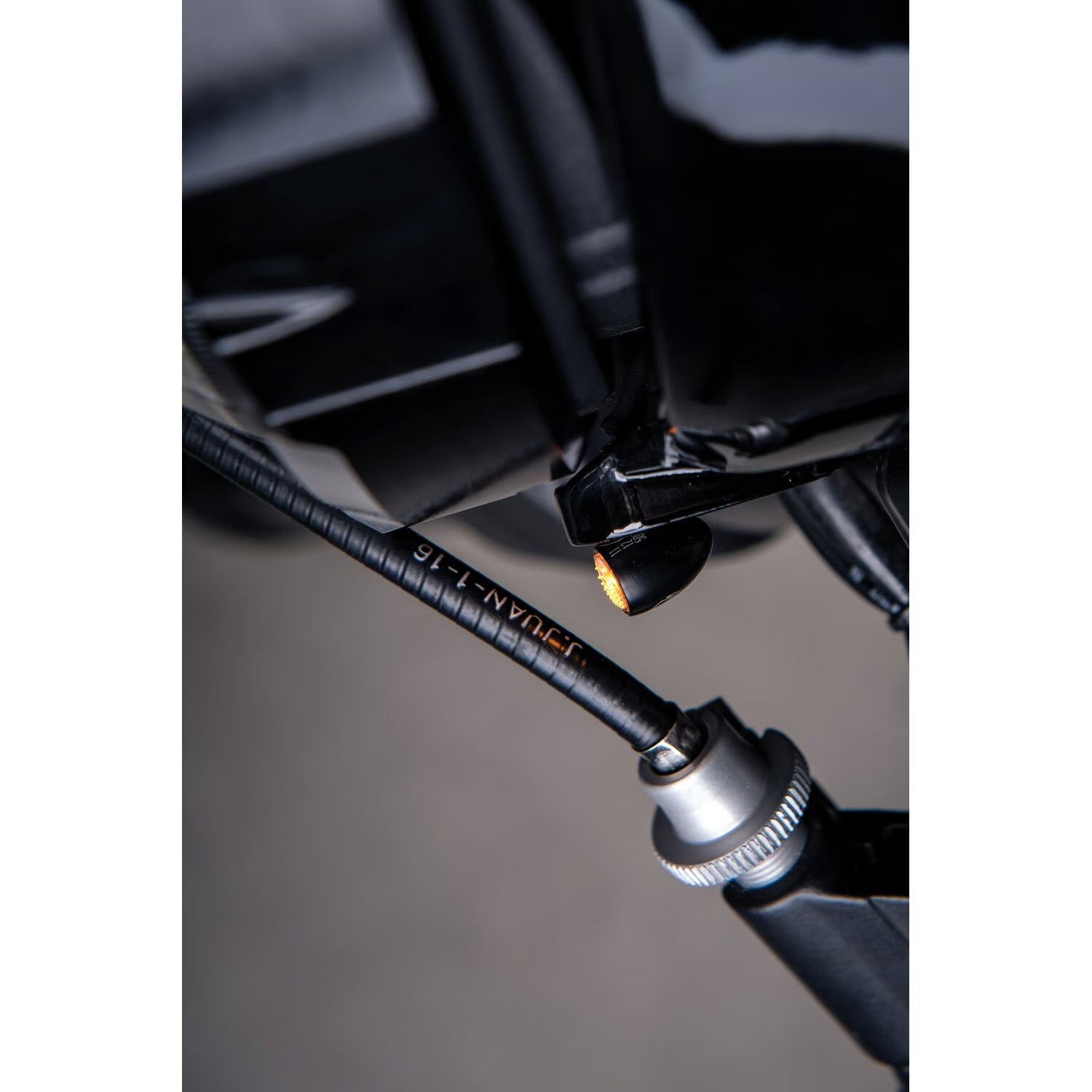 Kellermann, bullet Atto dark LED turn signal Item No: 563141