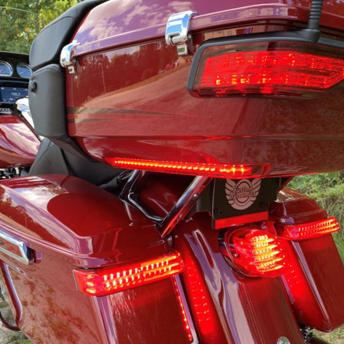 Custom Dynamics ProBEAM LED Tour-Pak-arme, rød linse