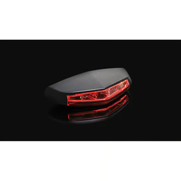 KOSO GT-01 Mini LED Baglygte til MC – Sort med Rødt Glas (12V)