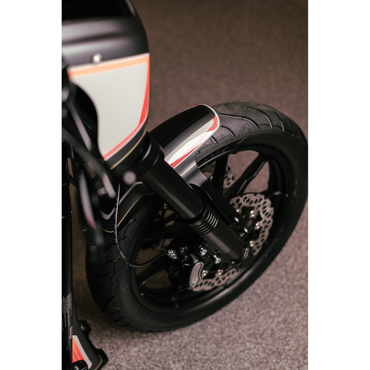 Killer Custom custom-forskærm til Low Rider S