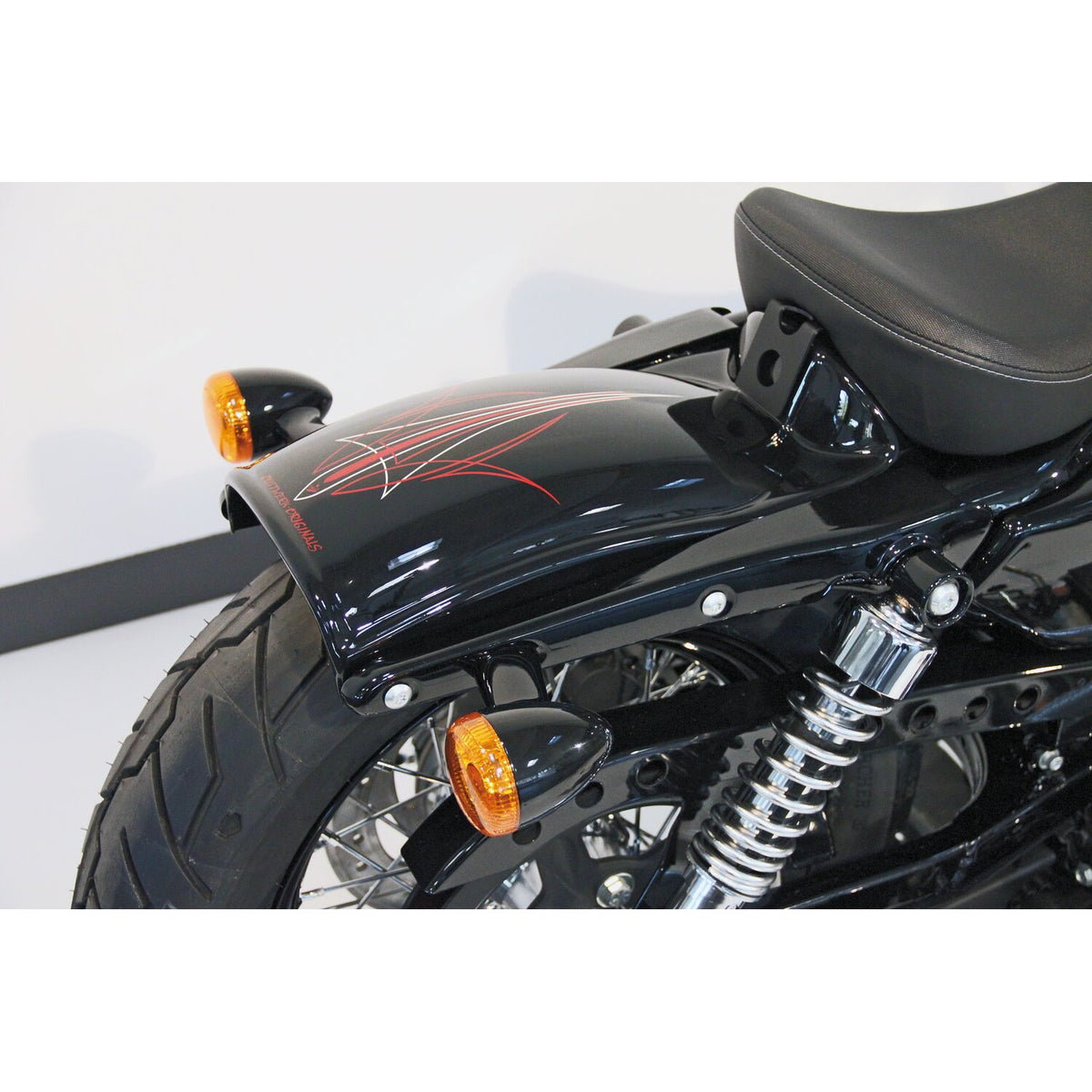 Cult-Werk XL Bobber bagskærm – mat sort