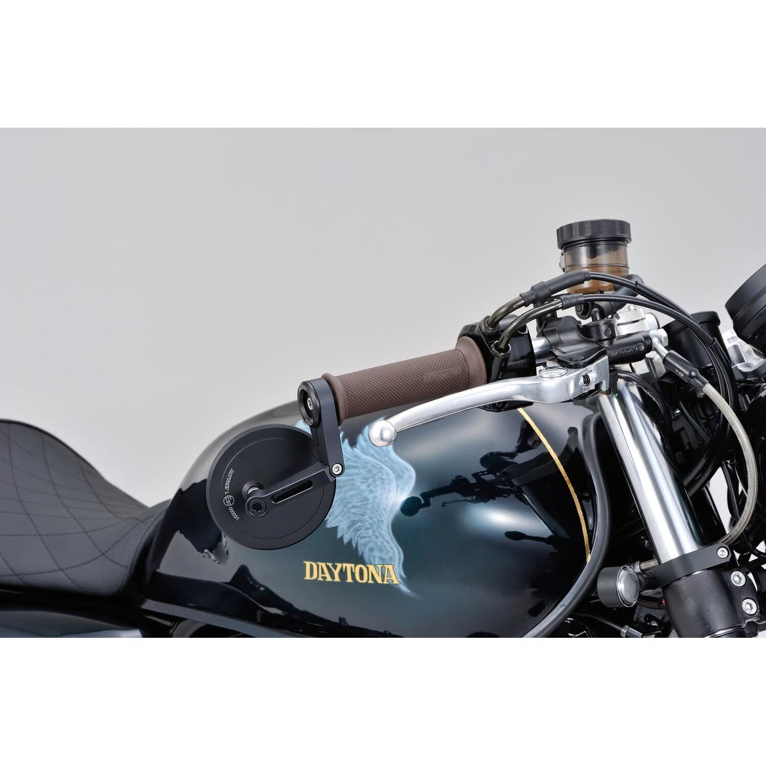 Daytona, clamp-on Flat D-mirror. Number 17 Item No: 968816