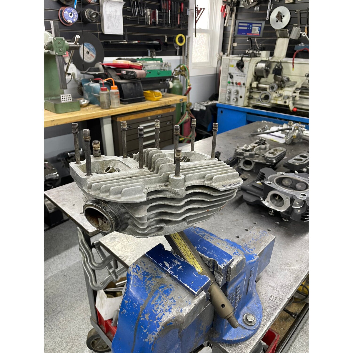 Fast Eddy No. 26 holder til cylinderhoved