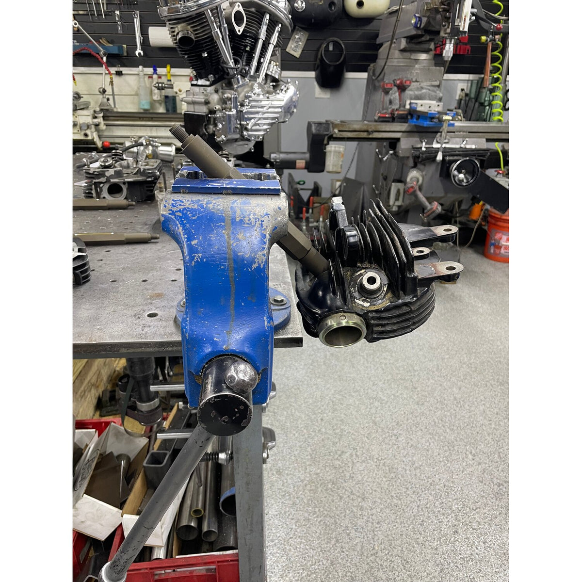 Fast Eddy No. 26 holder til cylinderhoved